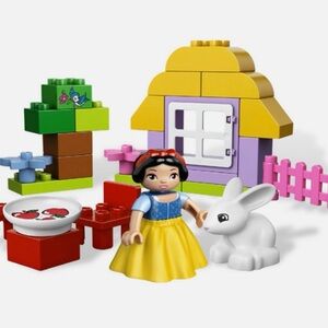 LEGO Duplo Snow White's Cottage - Disney Princess Duplo 6152 Complete Set NO BOX